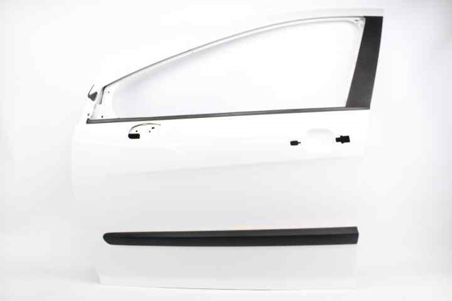 Drzwi przednie lewe 9002AW PEUGEOT