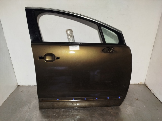 Drzwi przednie prawe 9004AV PEUGEOT