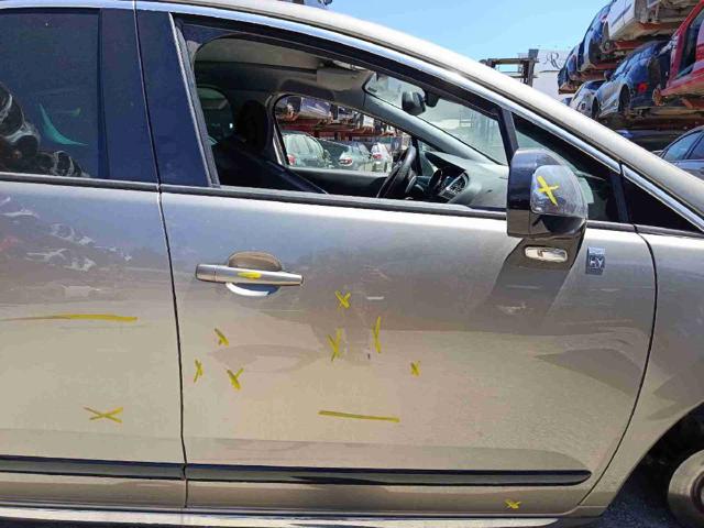 Drzwi przednie prawe 9004AV PEUGEOT