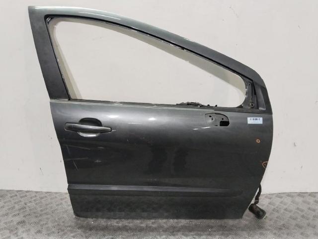 Drzwi przednie prawe 9004CC PEUGEOT