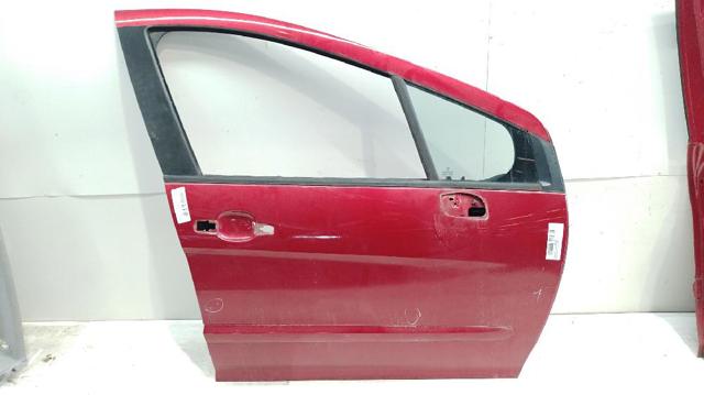 Drzwi przednie prawe 9004CC PEUGEOT