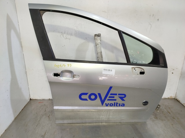 Drzwi przednie prawe 9004CC PEUGEOT