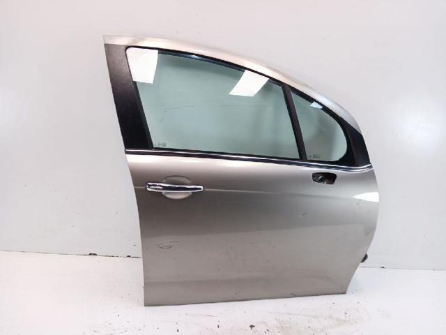 Drzwi przednie prawe 9004CG PEUGEOT