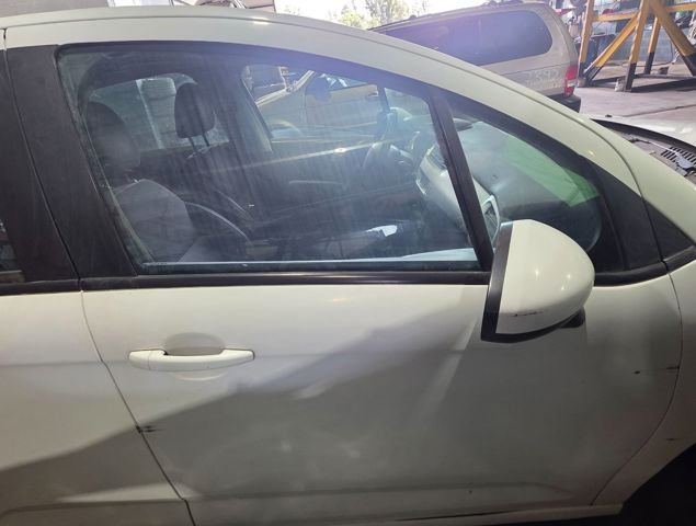 Drzwi przednie prawe 9004CG PEUGEOT