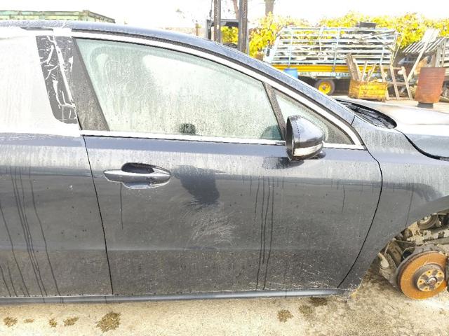 Drzwi przednie prawe 9004CZ PEUGEOT