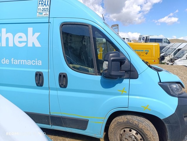 Drzwi przednie prawe 9004EC PEUGEOT