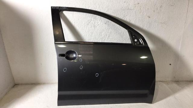 Drzwi przednie prawe 9004EG PEUGEOT