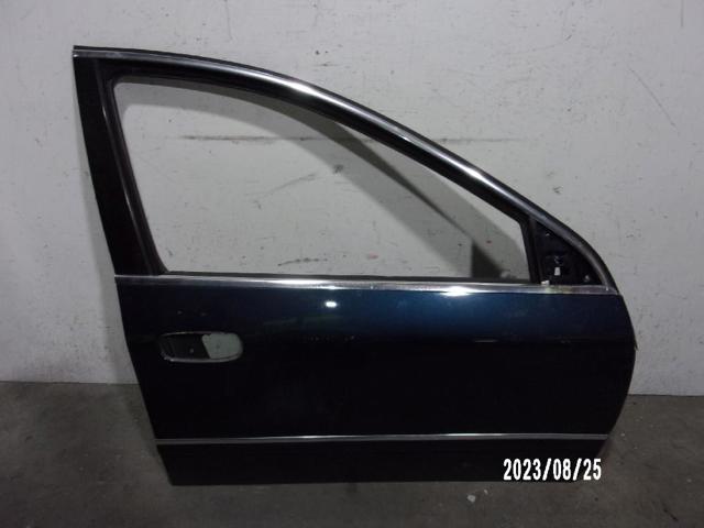 Drzwi przednie prawe 9004L4 PEUGEOT