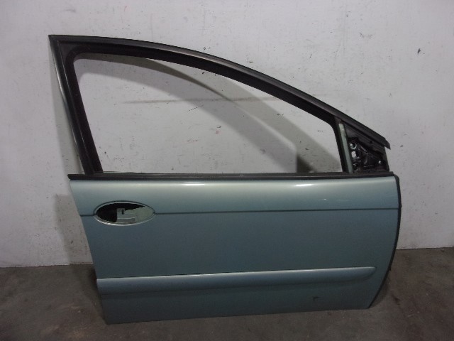 Drzwi przednie prawe 9004P0 PEUGEOT
