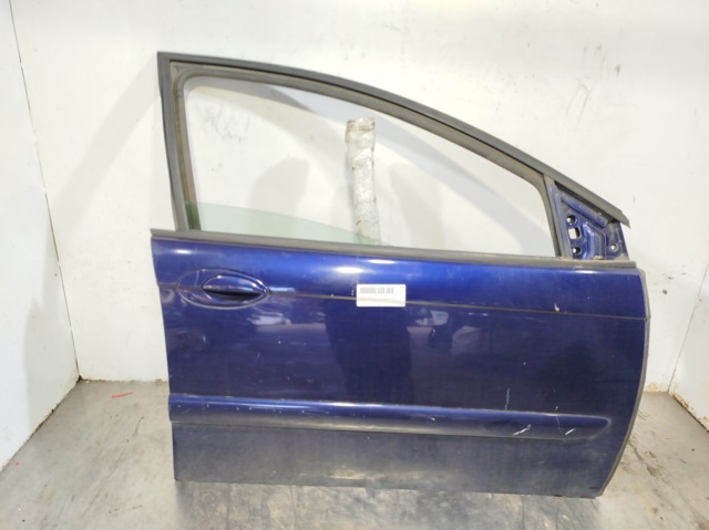 Drzwi przednie prawe 9004P0 PEUGEOT