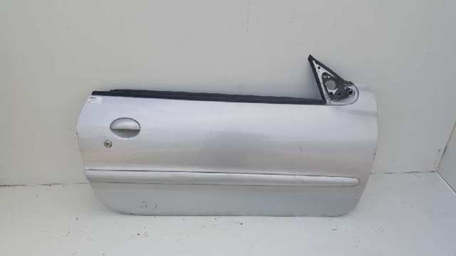 Drzwi przednie prawe 9004P1 PEUGEOT