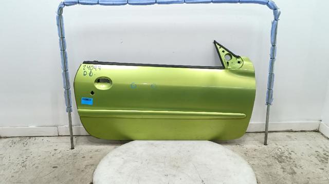 Drzwi przednie prawe 9004P1 PEUGEOT