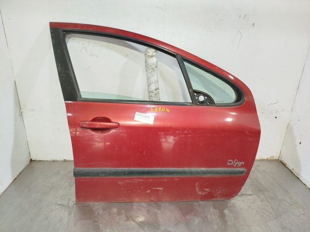 Drzwi przednie prawe 9004S7 PEUGEOT