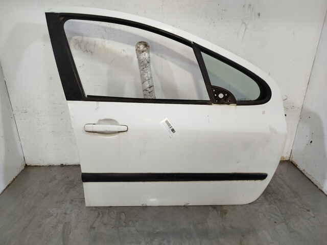 Drzwi przednie prawe 9004S7 PEUGEOT