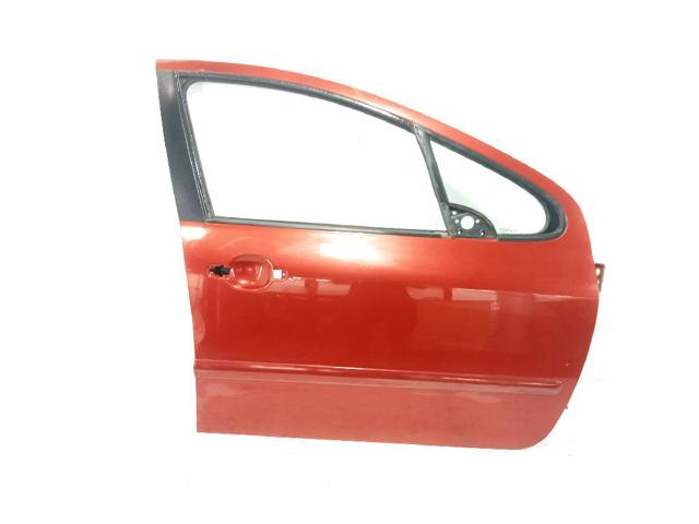 Drzwi przednie prawe 9004S7 PEUGEOT