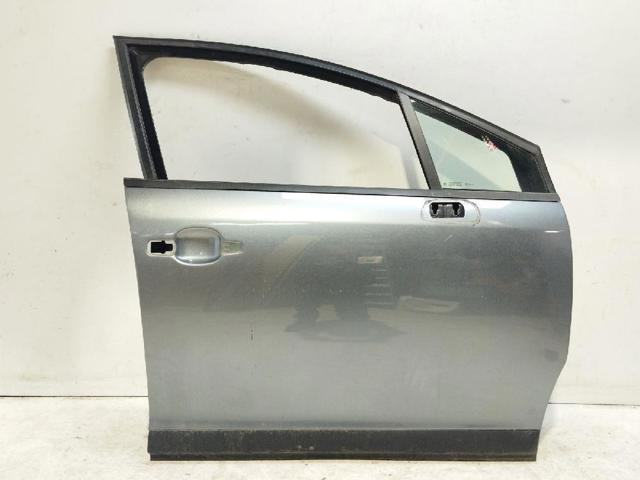 Drzwi przednie prawe 9004W4 PEUGEOT