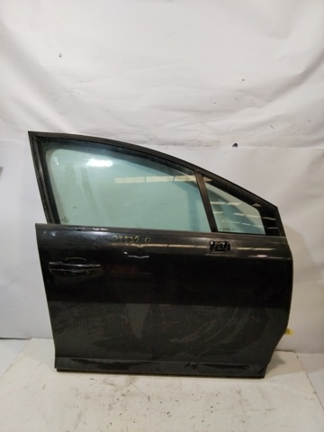 Drzwi przednie prawe 9004W4 PEUGEOT