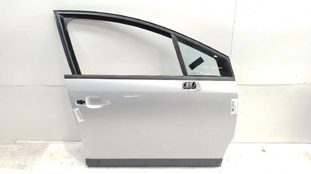 Drzwi przednie prawe 9004W4 PEUGEOT