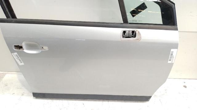 Drzwi przednie prawe 9004W4 PEUGEOT