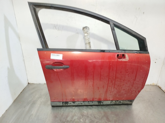Drzwi przednie prawe 9004W4 PEUGEOT