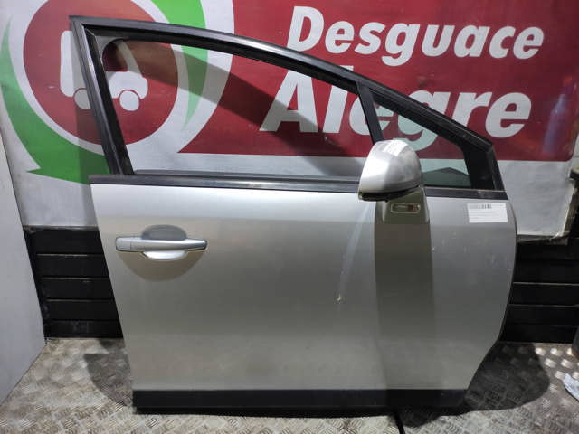 Drzwi przednie prawe 9004W4 PEUGEOT