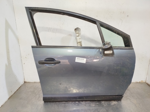 Drzwi przednie prawe 9004W4 PEUGEOT