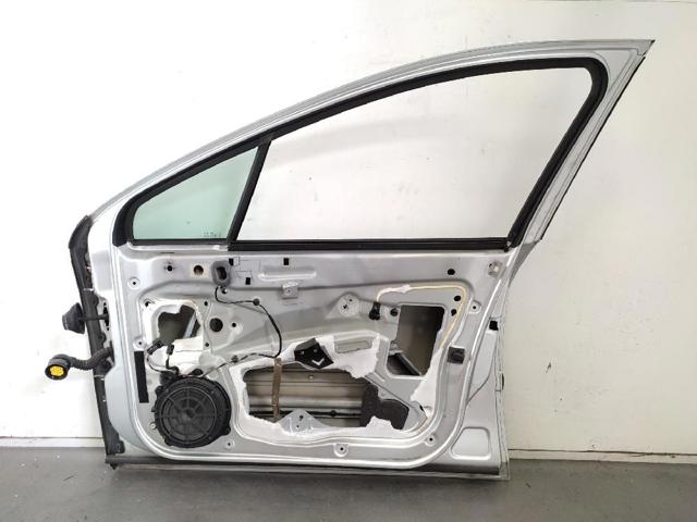 Drzwi przednie prawe Peugeot 407 6E