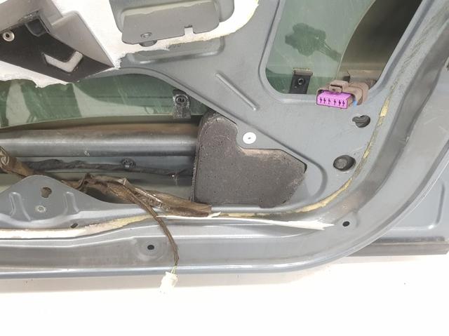 Drzwi przednie prawe Peugeot 407 6E