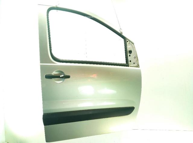 Drzwi przednie prawe 9004X7 PEUGEOT