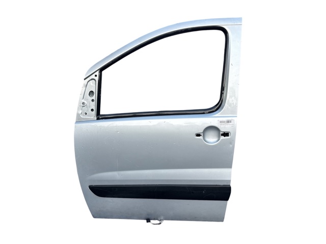 Drzwi przednie prawe 9004X7 PEUGEOT