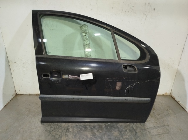 Drzwi przednie prawe 9004X8 PEUGEOT