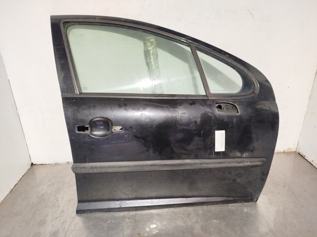 Drzwi przednie prawe 9004X8 PEUGEOT