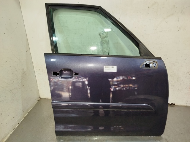 Drzwi przednie prawe 9004Y0 PEUGEOT