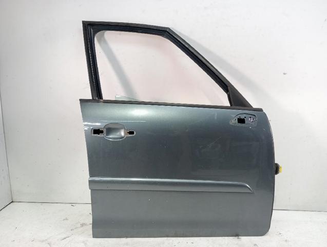 Drzwi przednie prawe 9004Y0 PEUGEOT