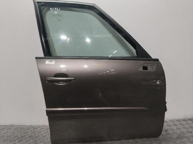 Drzwi przednie prawe 9004Y0 PEUGEOT