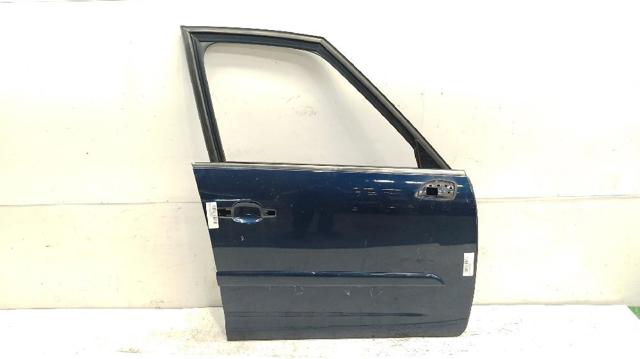 Drzwi przednie prawe 9004Y0 PEUGEOT