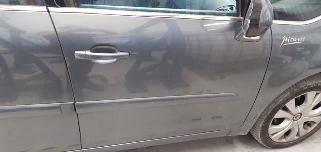 Drzwi przednie prawe 9004Y0 PEUGEOT