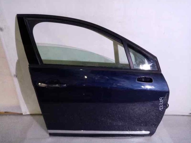 Drzwi przednie prawe 9004Z2 PEUGEOT