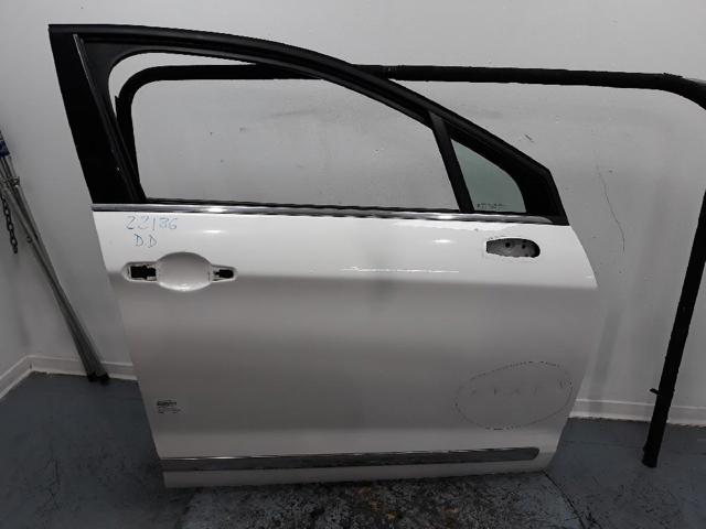 Drzwi przednie prawe 9004Z2 PEUGEOT