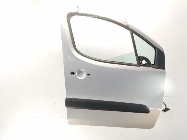 Drzwi przednie prawe 9004Z6 PEUGEOT