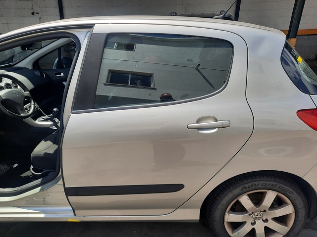 Drzwi tylne lewe 9006L7 PEUGEOT