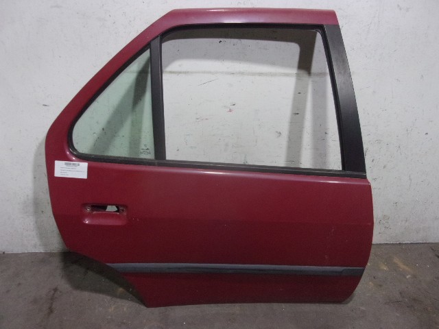 Kupić Drzwi tylne prawe Peugeot 306 7A w dobrej cenie