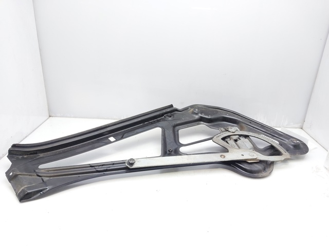Mechanizm podnoszenia szyby drzwi przednich prawych 9017201546 MERCEDES