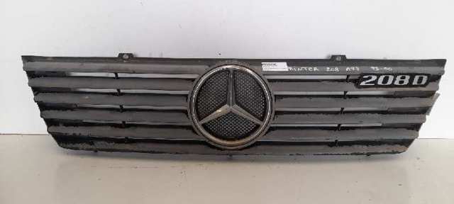 Atrapa chłodnicy 9018880123 MERCEDES