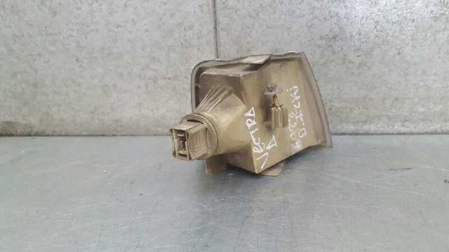 Kierunkowskaz lewy 90297694 OPEL