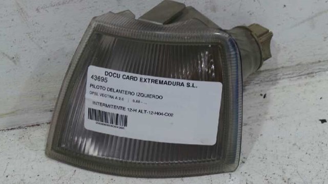 Kierunkowskaz lewy 90297694 OPEL