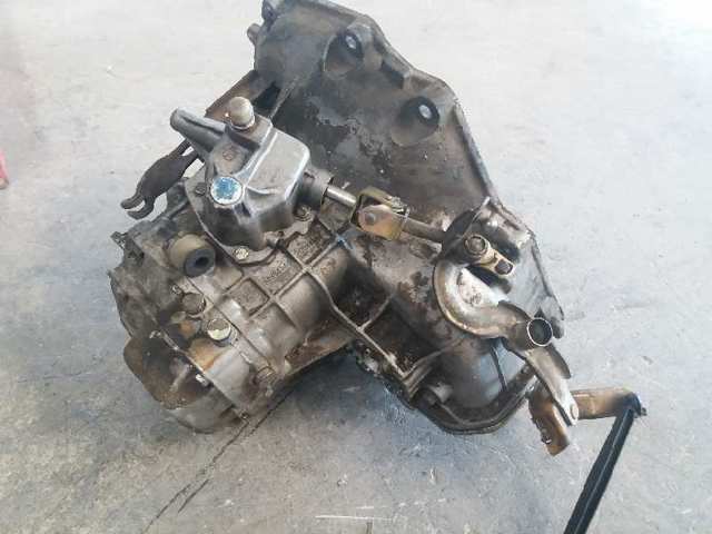 Mechaniczna skrzynia biegów w komplecie Opel Vectra 86, 87