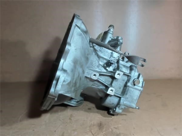 Mechaniczna skrzynia biegów w komplecie Opel Vectra 86, 87