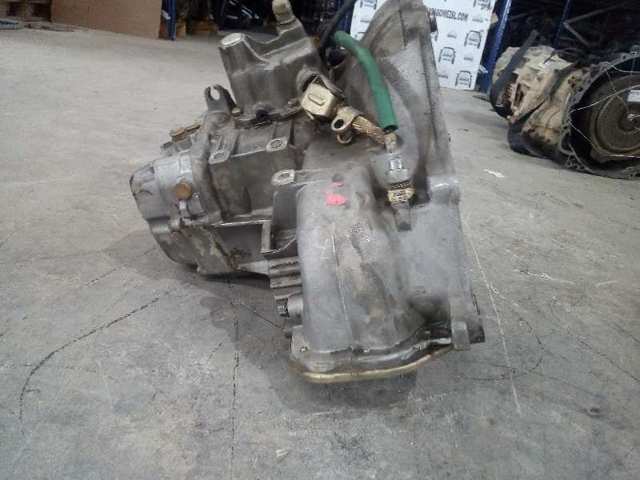 Mechaniczna skrzynia biegów w komplecie Opel Vectra 86, 87