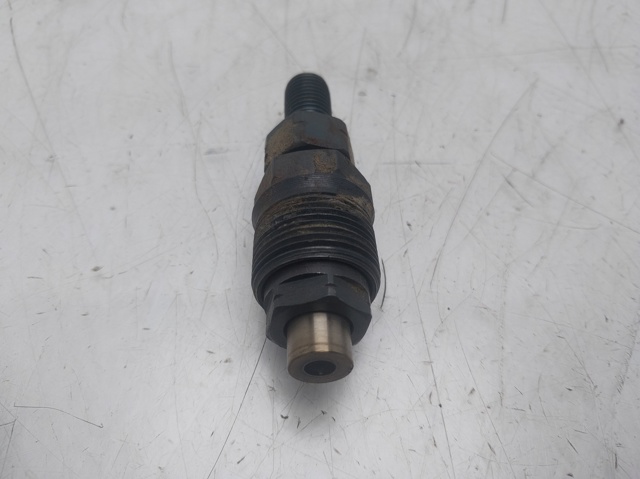 Dysza spryskiwacza szyby przedniej 90356178 OPEL